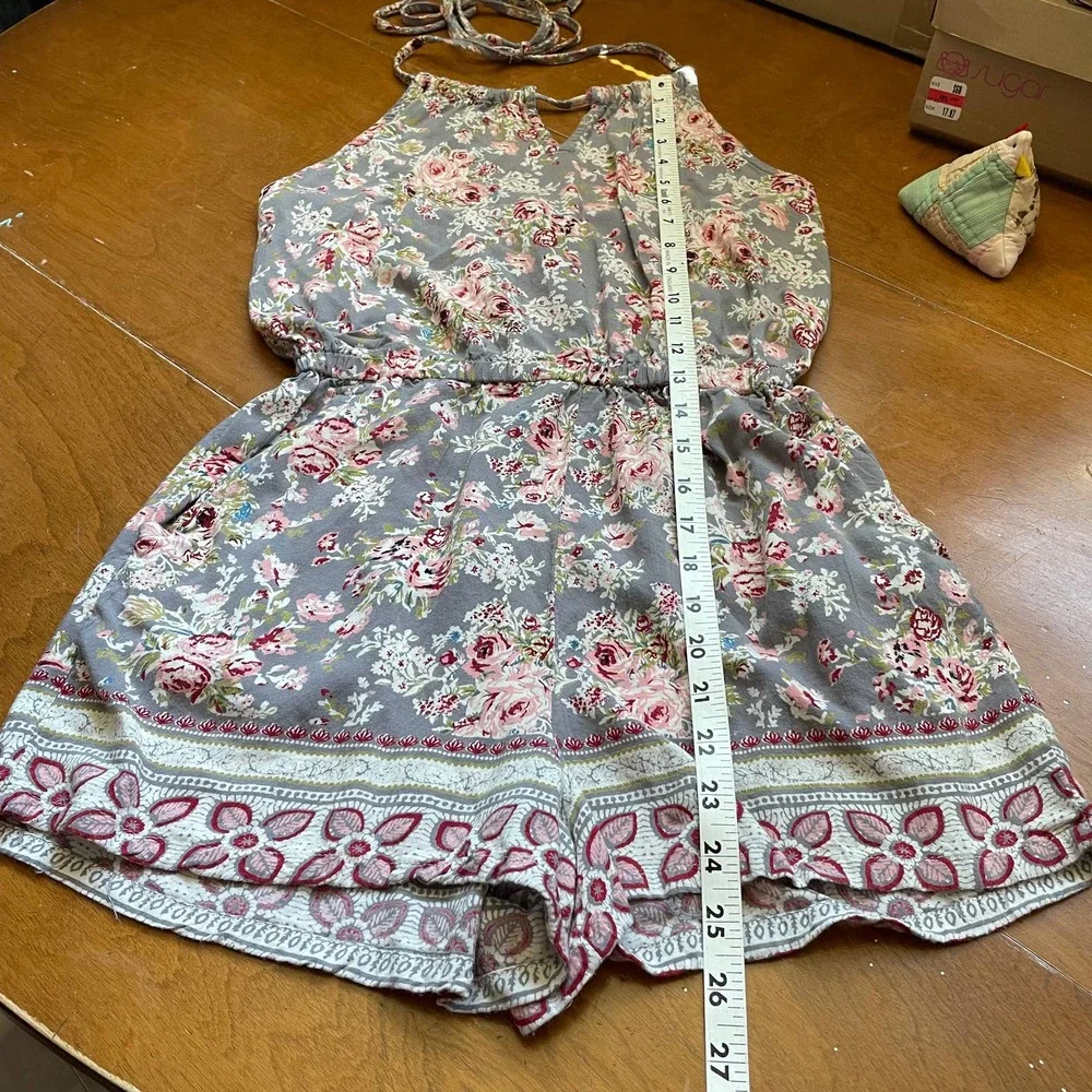 Romper Halter Top S Angie Gray Grey Floral Pockets Shirred Back Light Weight - Picture 6 of 8